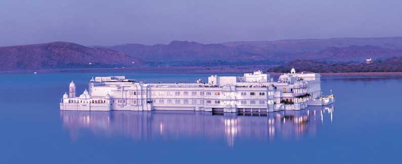 Udaipur city of lakes -Rajasthan Holiday Tours Packages