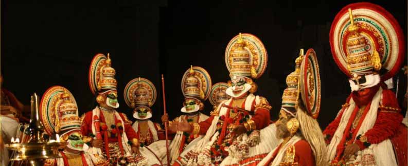 Kathakali Dance-Kerala Explorer Tour