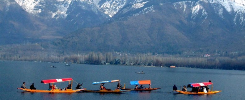 Srinagar Dal Lake-Kashmir Tours Packages